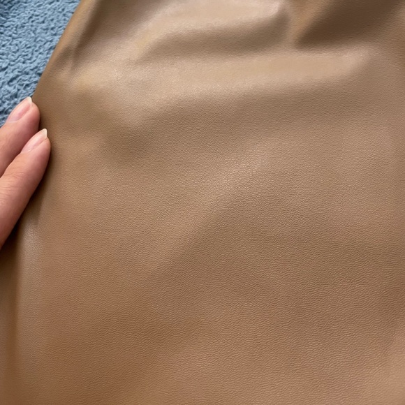 Marshall’s finds C by one brand, made in Canada, size (M), faux leather leggings - Picture 4 of 4